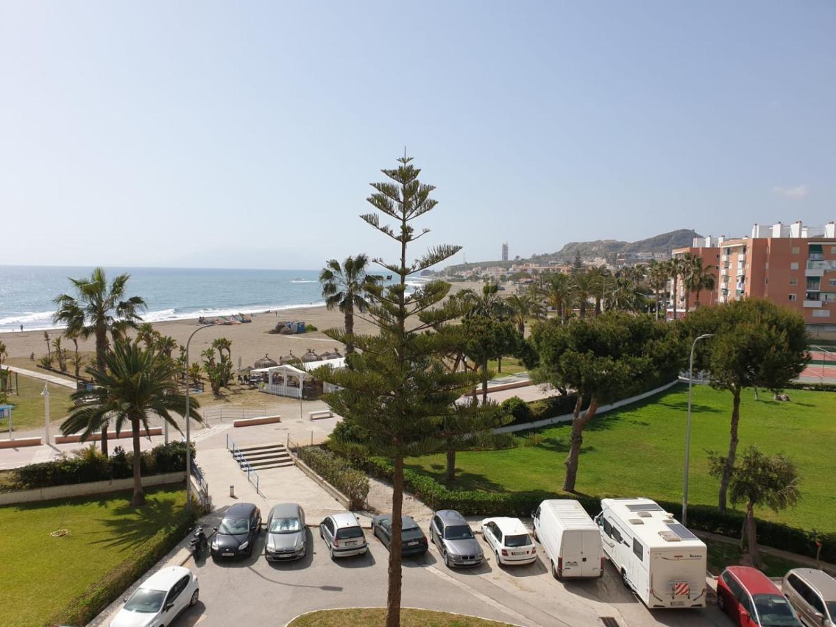 Bonito Apartamento En Primera Linea De Playa La Cala Del Moral Экстерьер фото